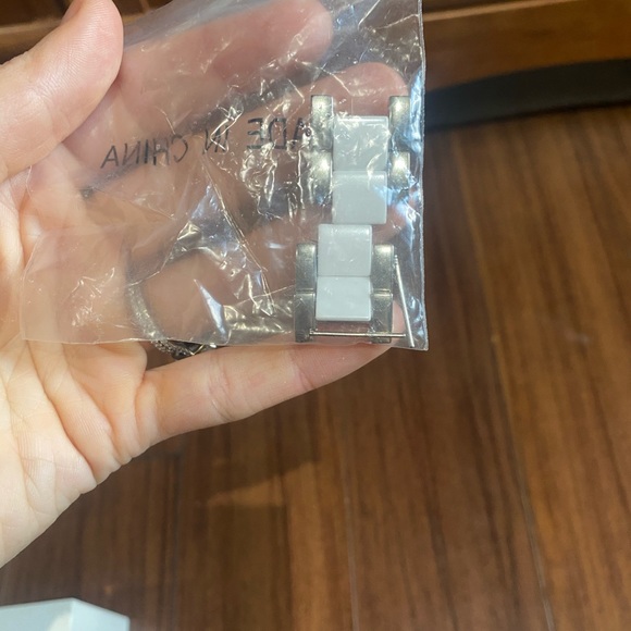 Exquisite Michael Hill silver/ceramic ladies watch - Picture 2 of 2